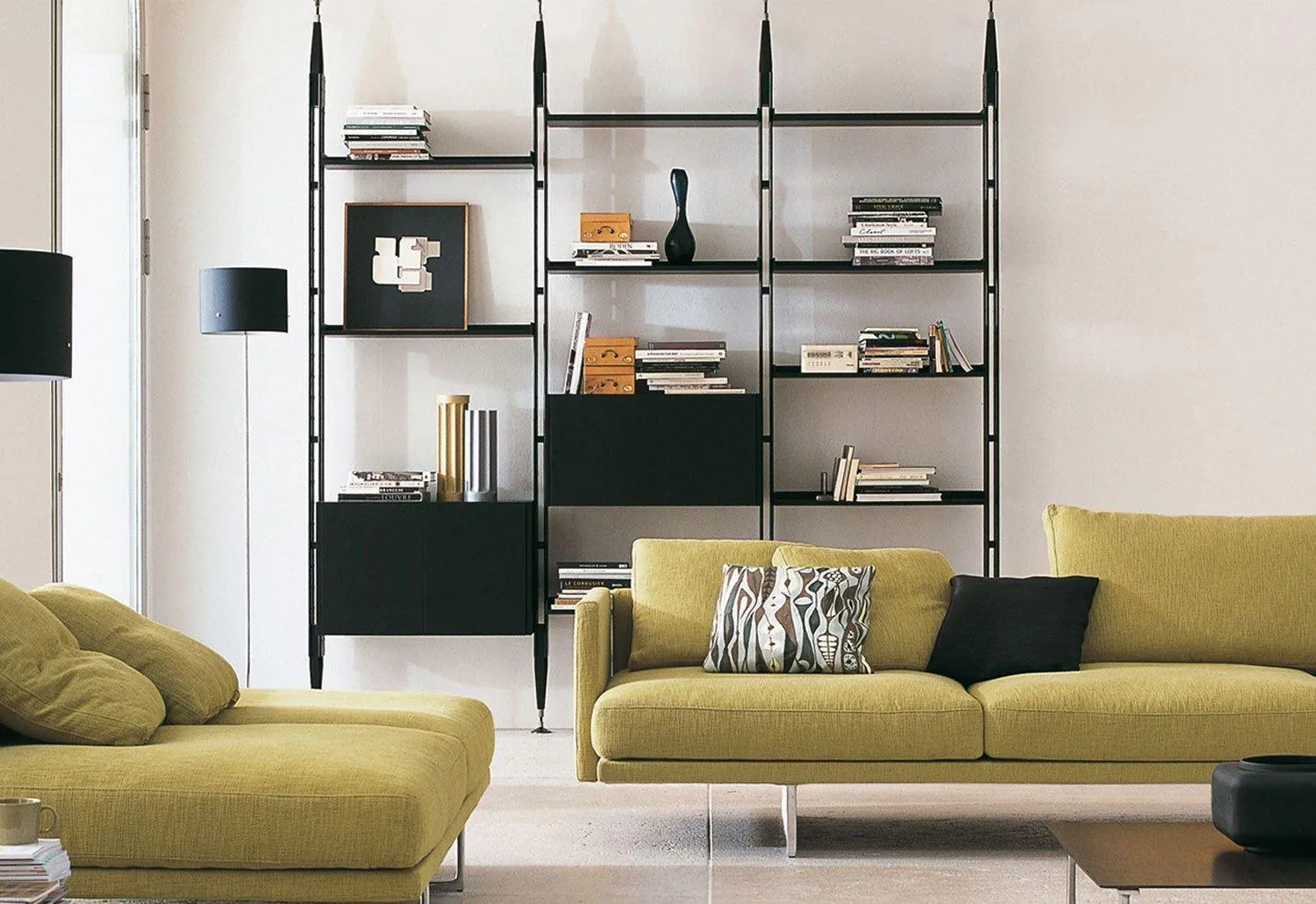 835 Infinito Bookcase 80cm