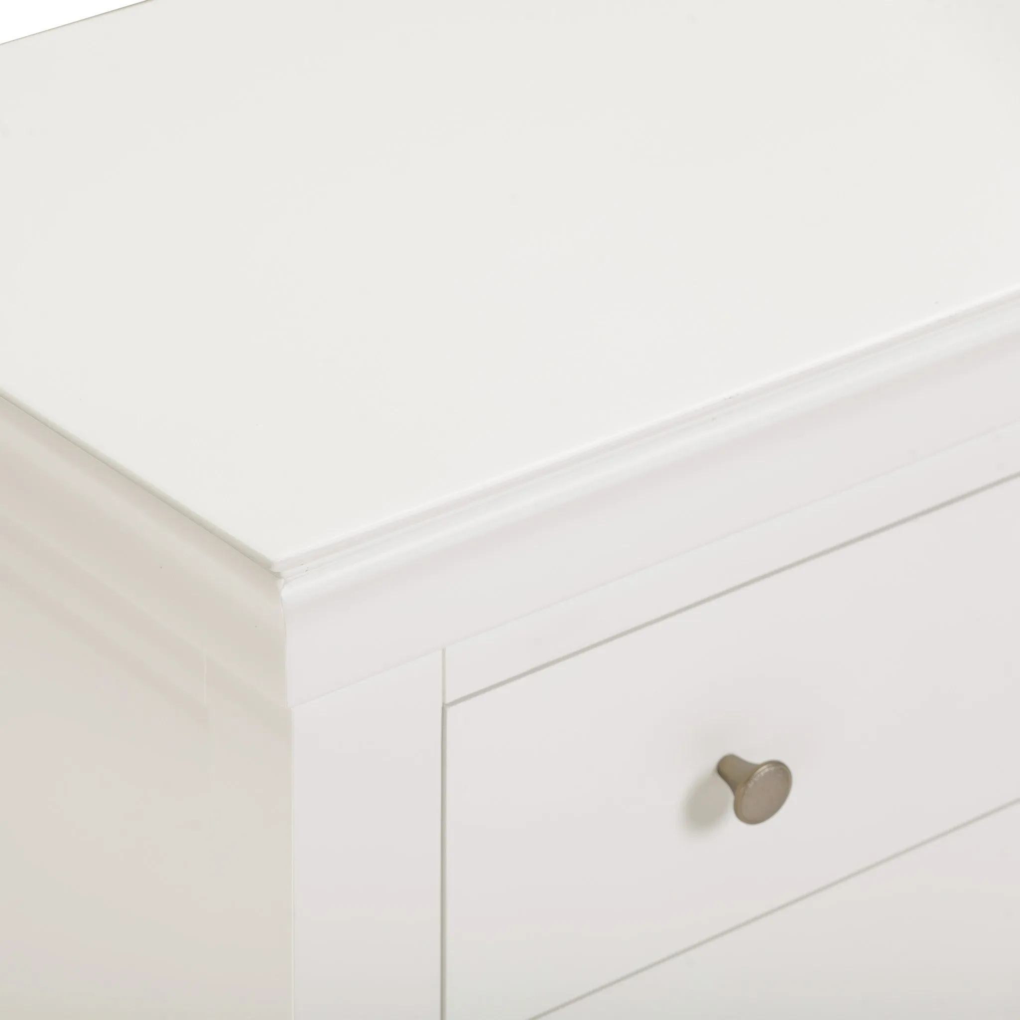 Chalbury 3 Drawer Chest in Warm White