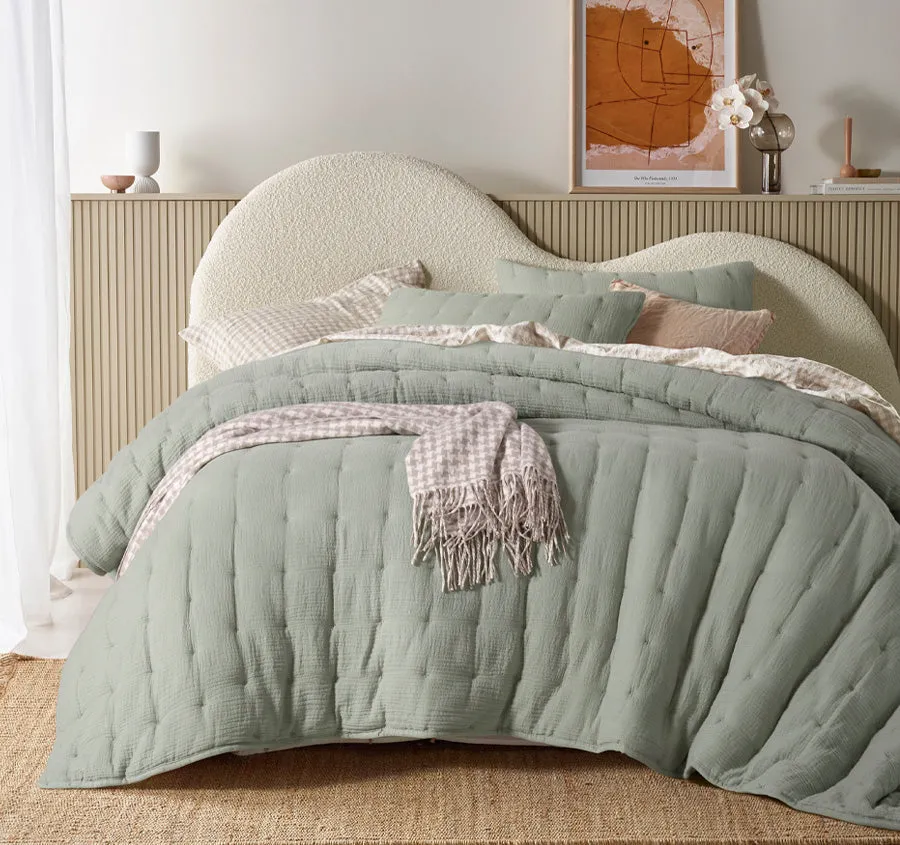 Hugo Comforter Set Range Sage