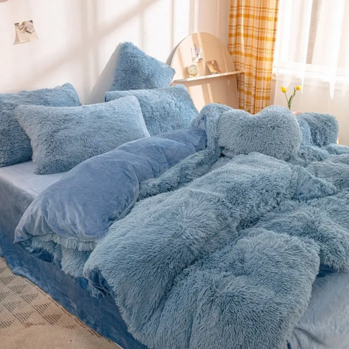 Luxury Cozy Clouds Bedding Set